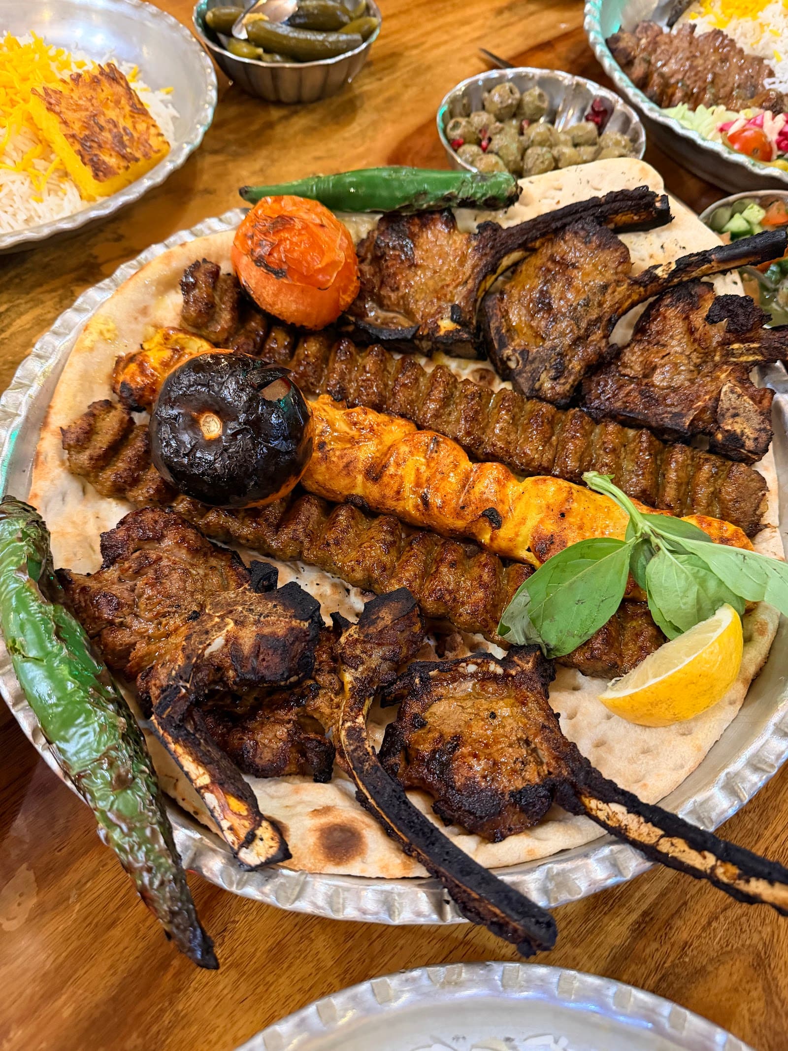 رستوران دربار